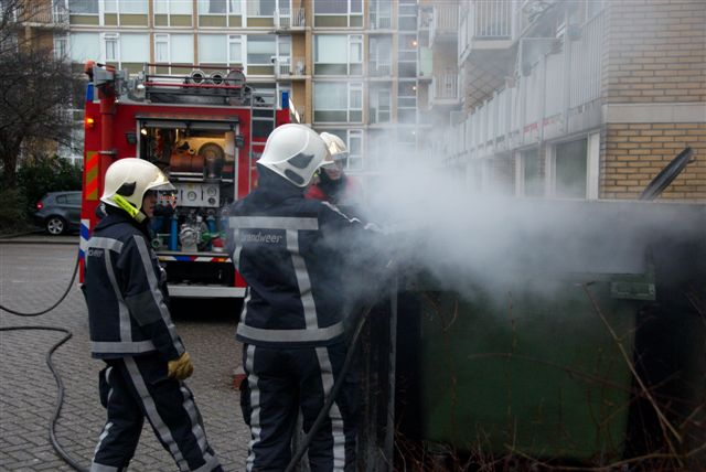 2009/33/20090119a 006 Einsteinlaan containerbrand.jpg